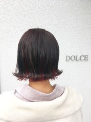 インナーカラーをレッド系で☆
耳にかけたり外ハネしたら少し見えていい感じ♡