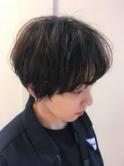 顔まわりマッシュのボーイッシュなショート
